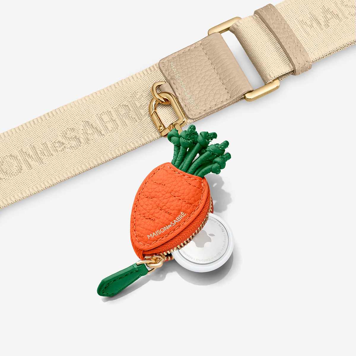 The SABRÉMOJI™ Vegetable Charm - Carrot - Image 2